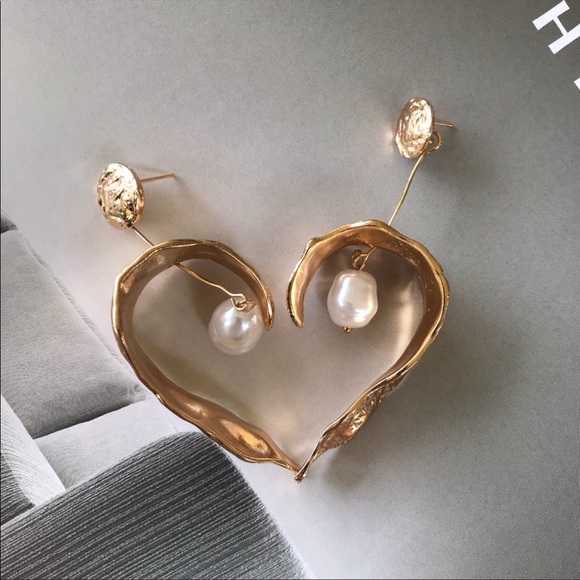 Zara Pearl Drop Leaf Pearl Gold Cocktail Trend Earrings - Picture 13 of 17